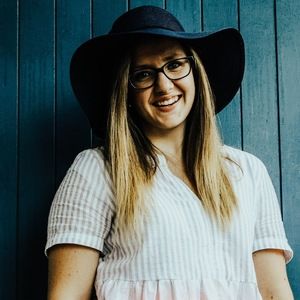 Meet your Posher, Emily